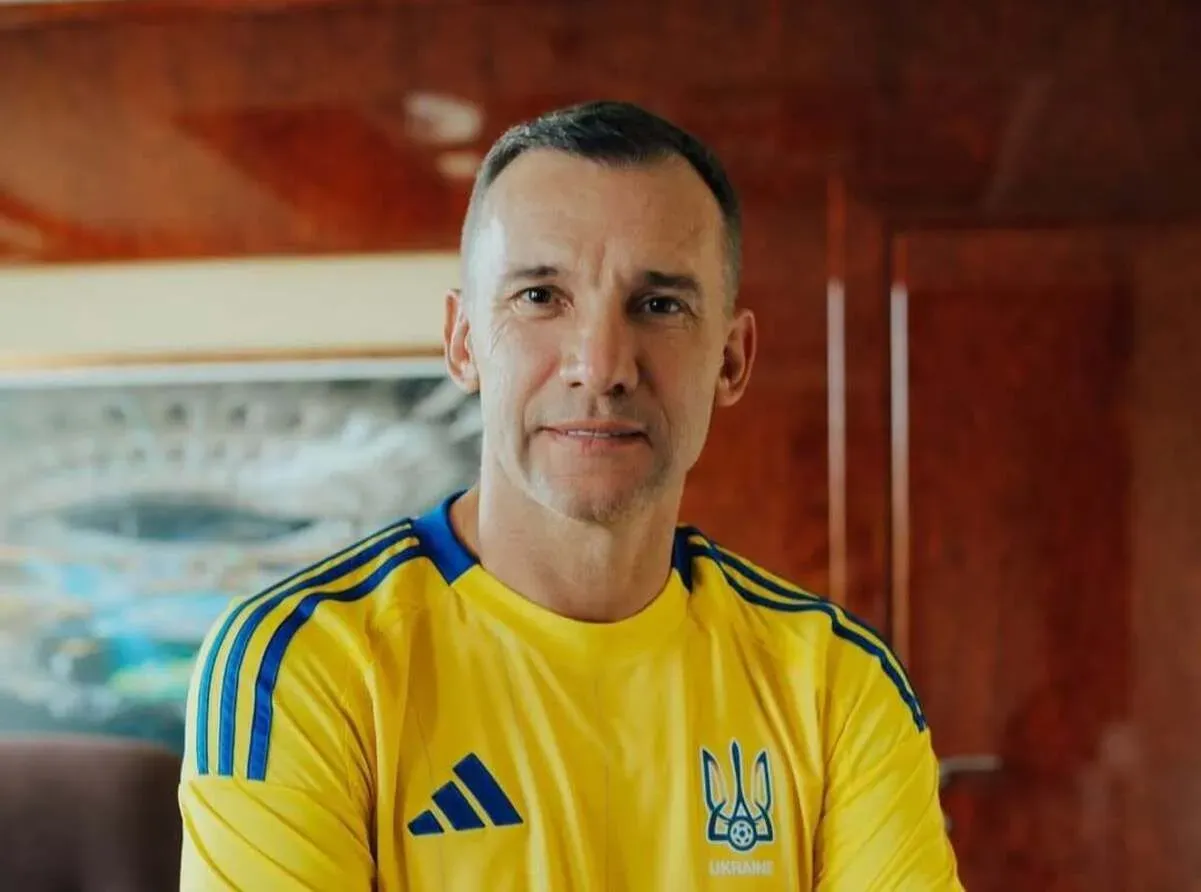 Андрій Шевченко показав свого сина Александра, якому виповнилося 13 років – копія тата