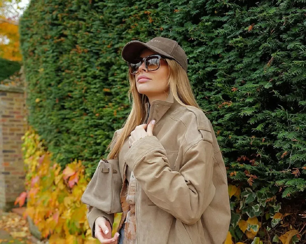 «Прогулюємо садочок»: Влада Зінченко поділилася атмосферною осінньою фотосесією зі старшою донькою