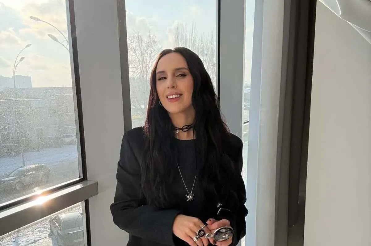 Джамала у вушанці влаштувала стильну зимову фотосесію з синами: “Горобчики мамині”