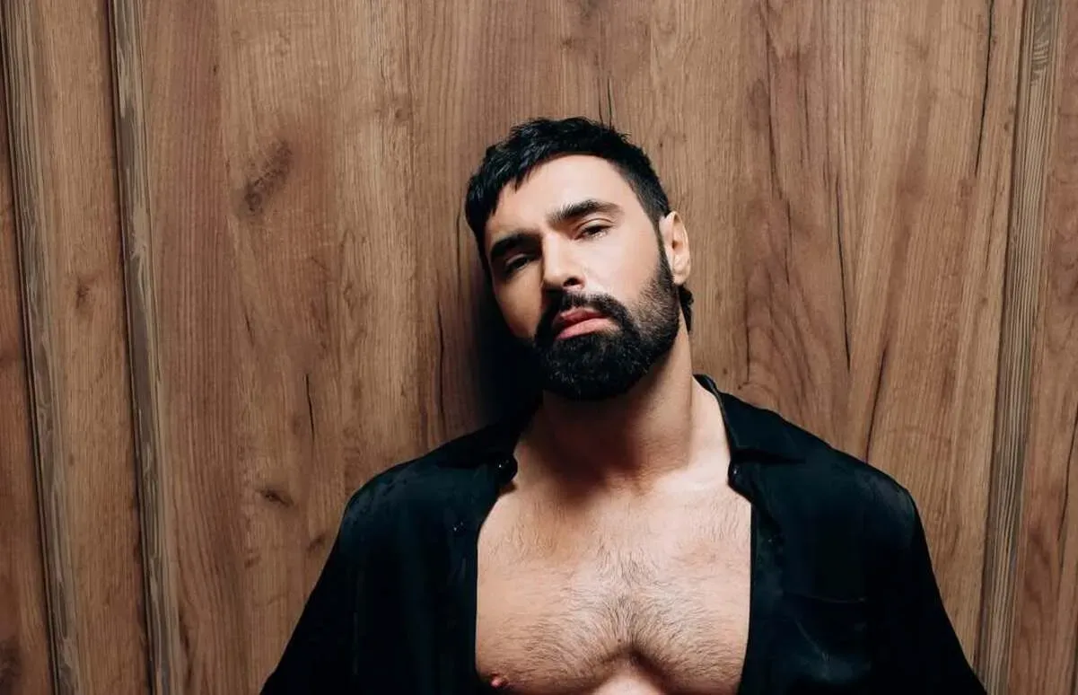 Віталій Козловський не зміг продовжити концерт через проблеми зі здоров’ям — скасував виступ прямо на сцені