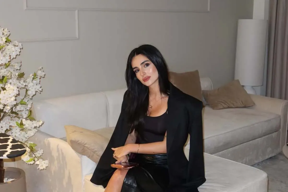 Анна Трінчер епічно впала під час концерту